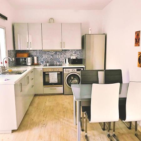Town House With Patio In Quiet Residential Area 10 Min From Beach Torremolinos Kültér fotó