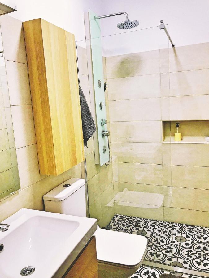 Town House With Patio In Quiet Residential Area 10 Min From Beach Torremolinos Szoba fotó
